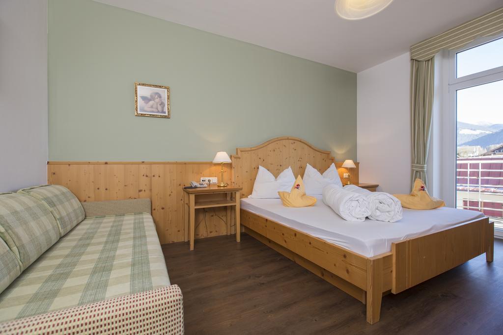 Hotel Kronplatz Olang Exterior photo