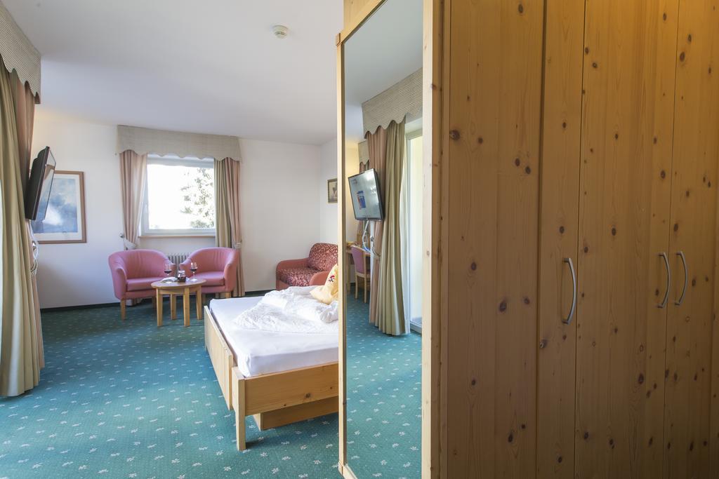Hotel Kronplatz Olang Exterior photo