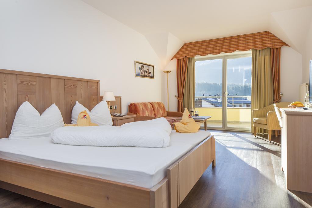 Hotel Kronplatz Olang Exterior photo