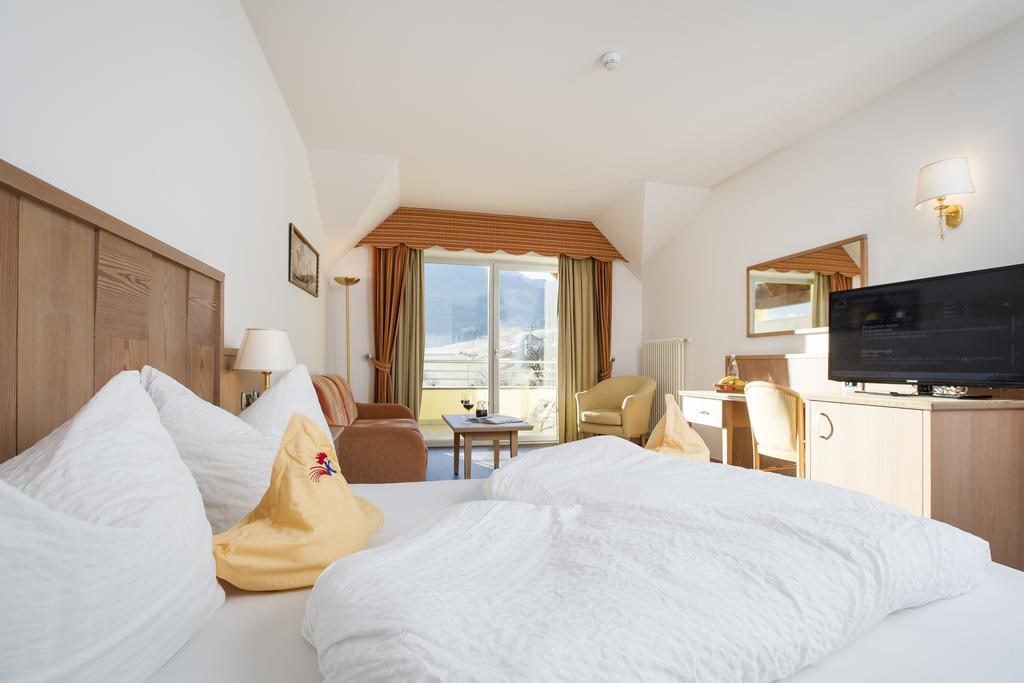 Hotel Kronplatz Olang Exterior photo